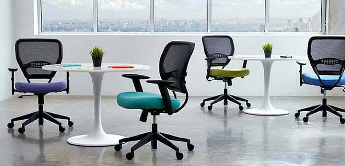 Giữ ghế văn phòng sạch sẽ để ngồi thoải mái