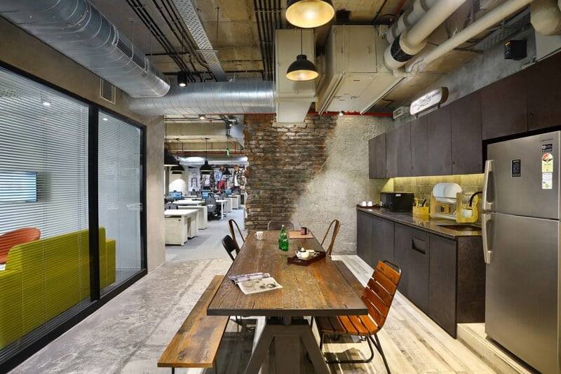 Mẫu pantry ấm áp 