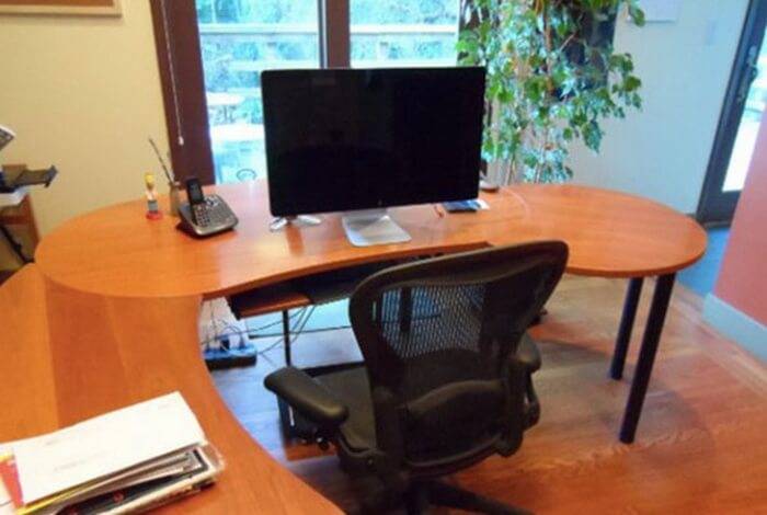 6 mẫu bàn làm việc cá nhân của những người thành công