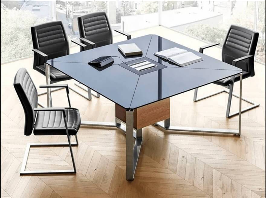 Địa chỉ cung cấp bàn họp hình vuông uy tín